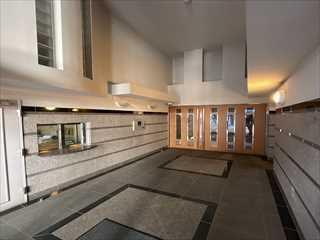 マンションエントランス2