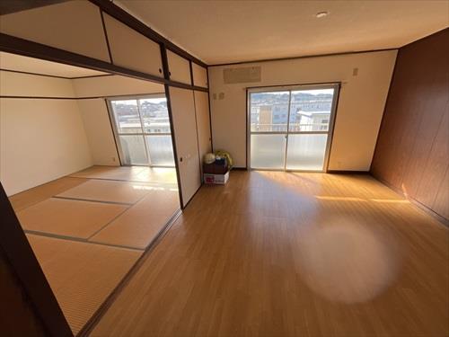 リビングダイニング＋南東側和室６帖