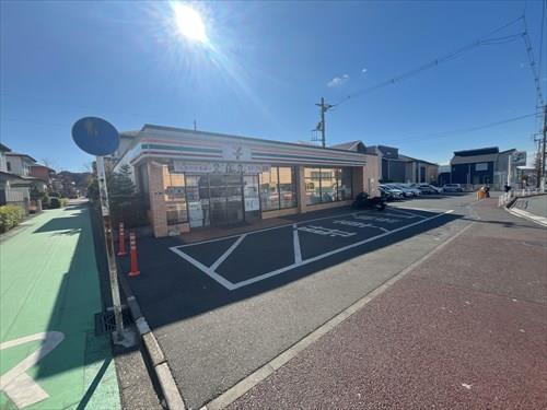 セブンイレブンまで740ｍ