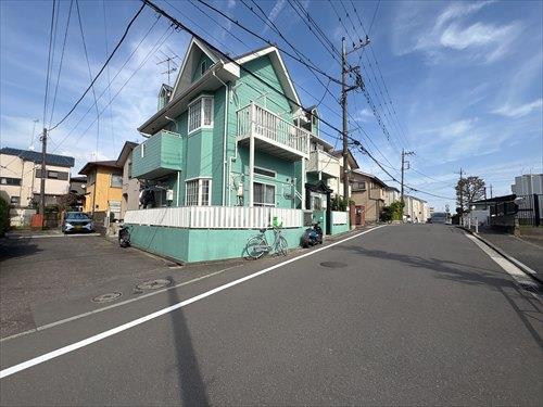 位置指定道路につながる公道（南東側）