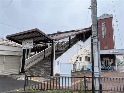 山陽電気鉄道本線「東二見」駅　徒歩6分