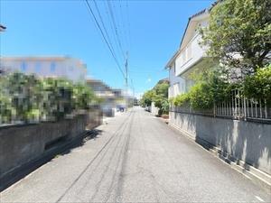 前面道路（2025年7月撮影）