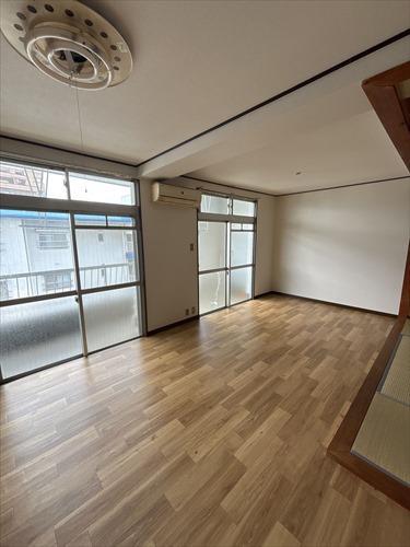 LDK約16帖（LDKに畳コーナー含む）