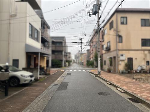 前面道路（2025年10月撮影）