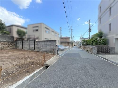 前面道路写真（2025年9月撮影）