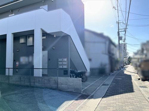 前面道路（2025年10月撮影）