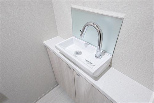 トイレ手洗い器