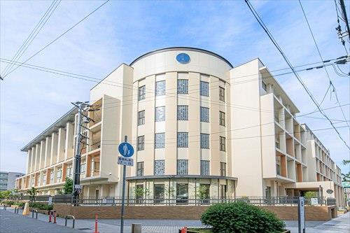 神戸市立垂水小学校290ｍ徒歩4分