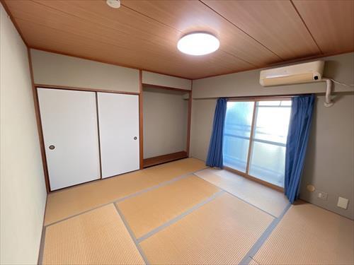 約8帖和室（動産類は価格に含みません）