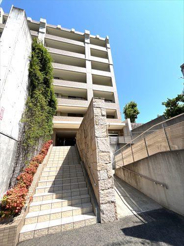 外観エントランス