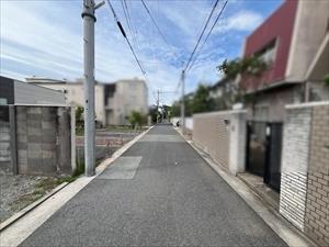 北側前面道路