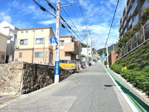 前面道路含む現地写真①