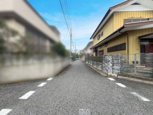 北西側前面道路