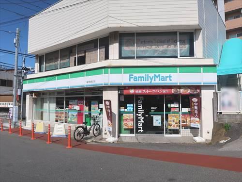 ファミリーマート運河駅西口店360m