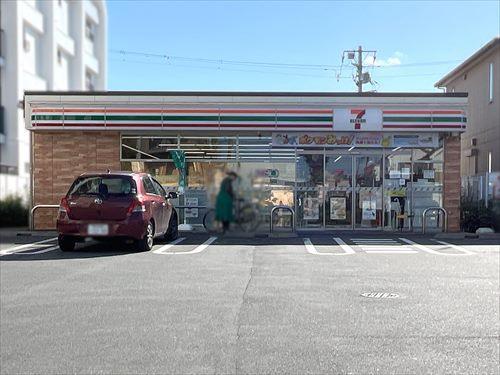 セブンイレブン松戸西馬橋広手町店820m