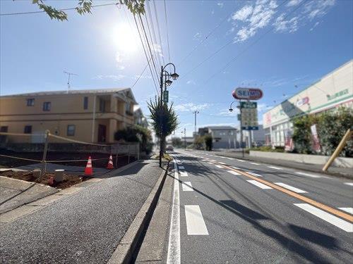 前面道路(2025年10月撮影) 前面道路(2025年10月撮影)