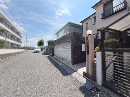 前面道路（2025年8月撮影）