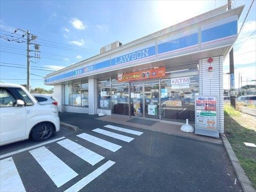 ローソン柏布施店 660m