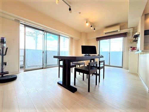 リビングダイニング