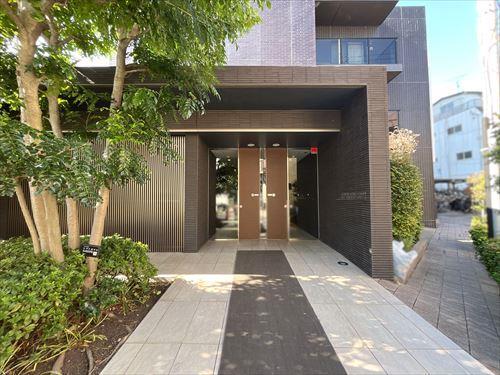 エントランス　2025.11撮影