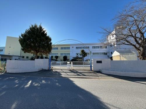 我孫子市立湖北台西小学校 930m