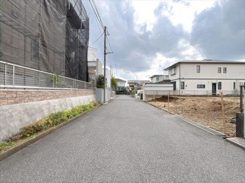 前面道路（2026年4月撮影）