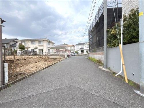 前面道路（2026年4月撮影）