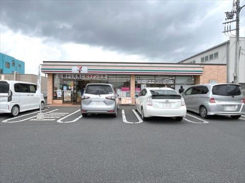 セブンイレブン柏花野井店550m