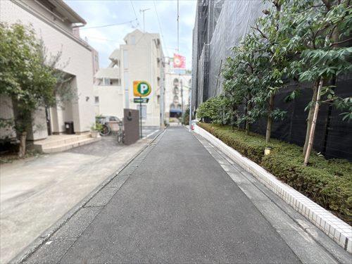 側面道路（2026年2月撮影）