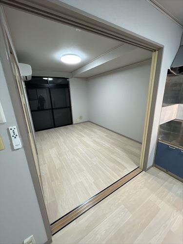 102室内
