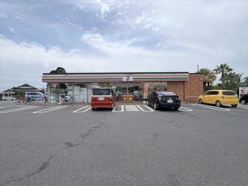セブンイレブン柏布施弁天入口店500m