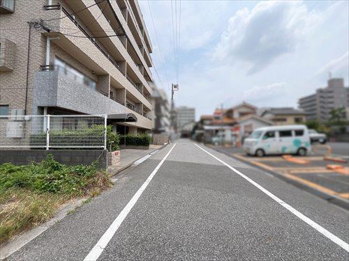 前面道路（2026年7月撮影）
