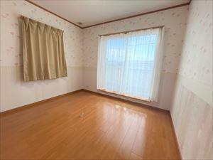 ２階洋室約５．８帖