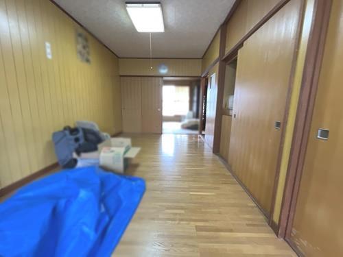 2階　洋室　約6.0帖