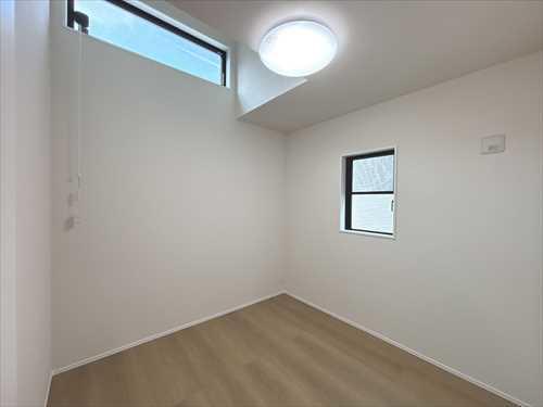 洋室（約4.5帖）