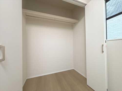 洋室（約5帖）クローゼット