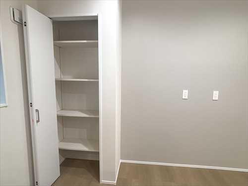 キッチン　パントリー