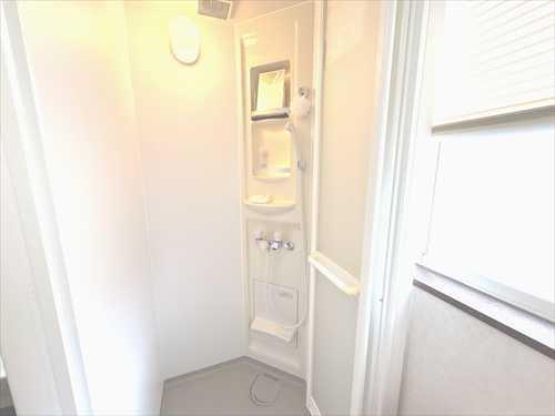 2階シャワールーム