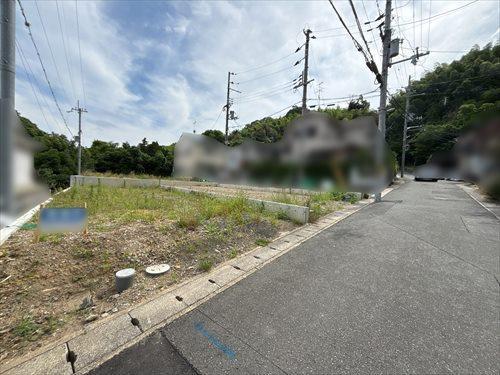 北側前面道路（東側より撮影）