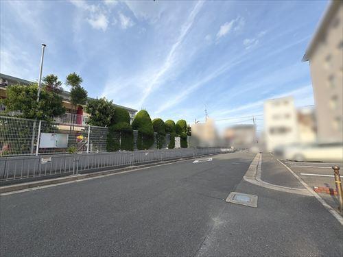 前面道路（北側）
