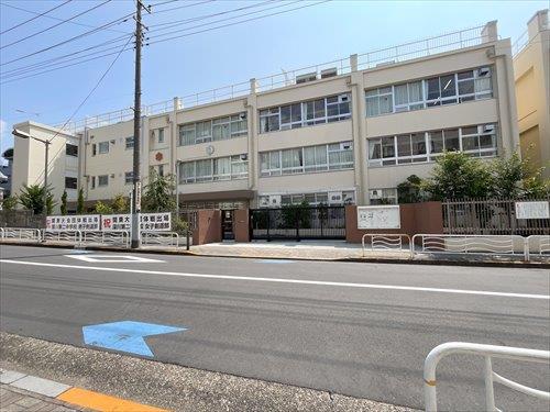 江東区立深川第二中学校 520m