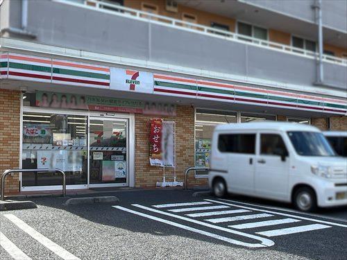 セブンイレブン市川平田1丁目店 370m