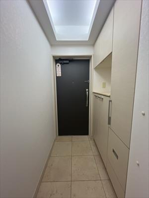 玄関（2025年11月撮影）