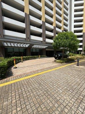 ウエストアリーナエントランス