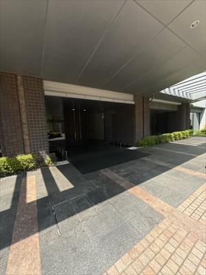 ウエストアリーナエントランス