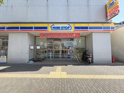 ミニストップ南砂町駅前店 320m