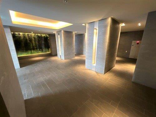 １階エントランス内