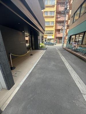 西側前面道路（2026年5月撮影）