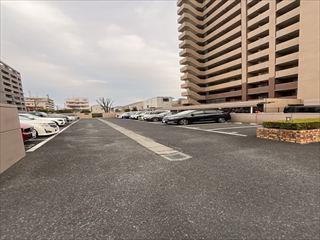 駐車場スペース（2026年6月撮影）