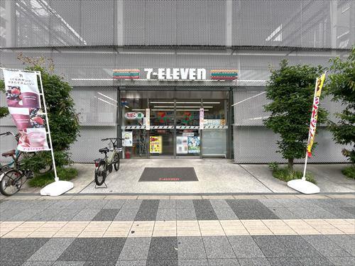 セブンイレブン墨田亀沢3丁目店210m